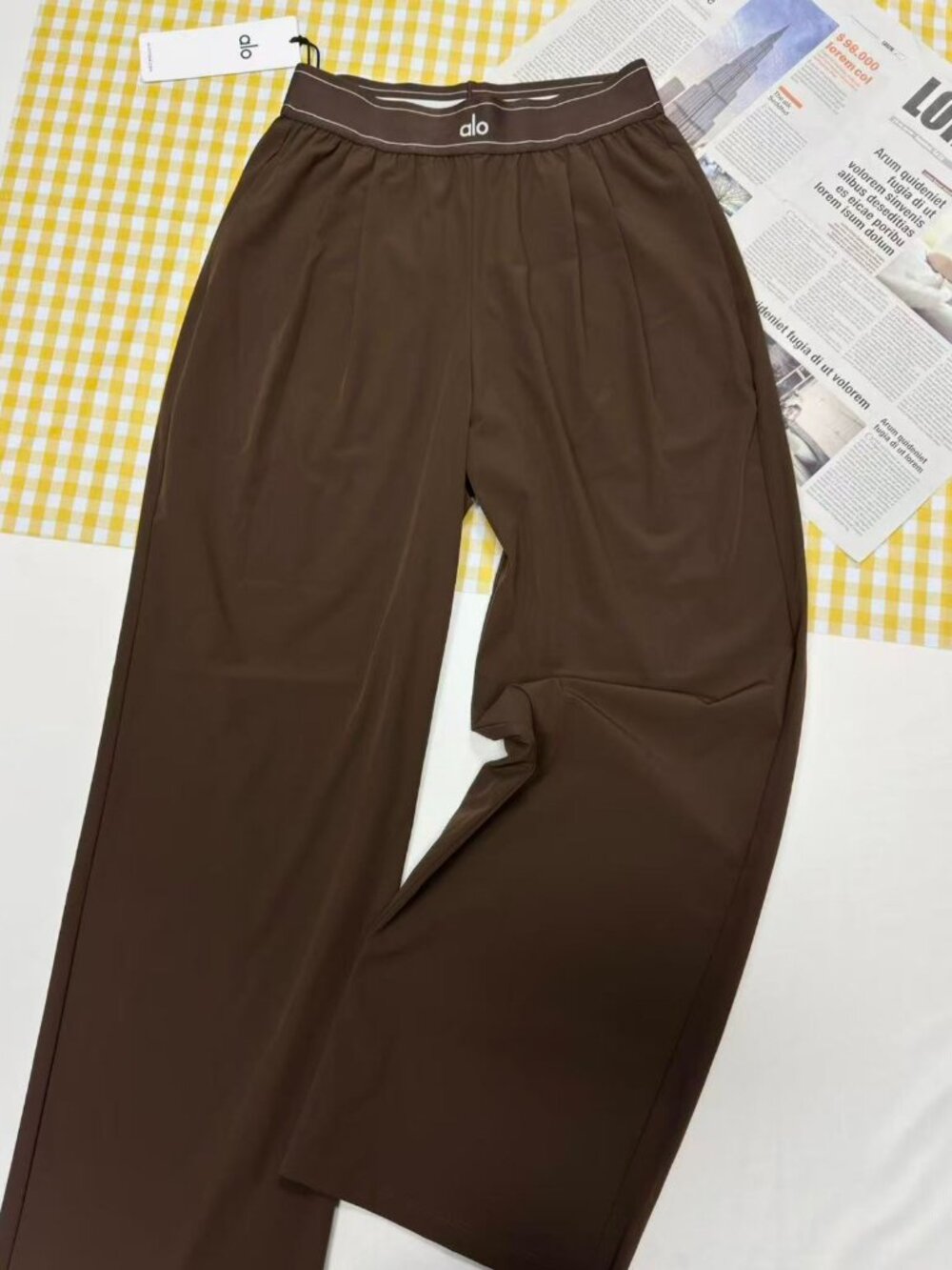 🔥ALO Yoga Suit Up Trouser Coffee Brown🤎 (Regular 30 inches)